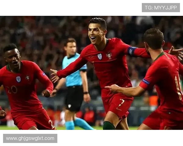 C罗本赛季表现出色代表俱乐部和国家队出战17场贡献16球2助攻